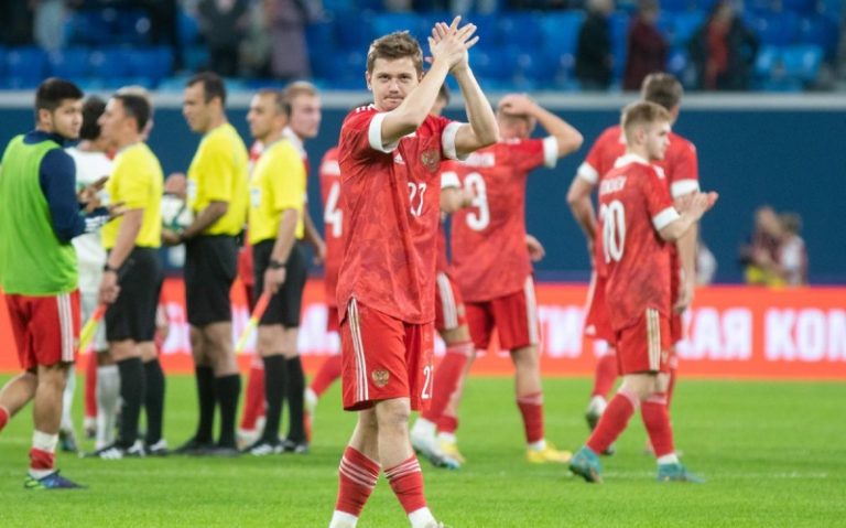 Сборная России сохранила 38-ю строчку в рейтинге ФИФА