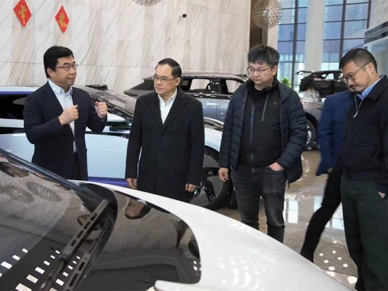 Avatr может выкупить HiPhi