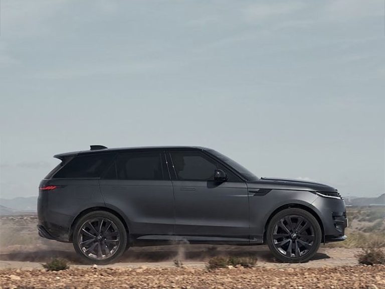 Range Rover Sport получил темную версию Stealth Pack
