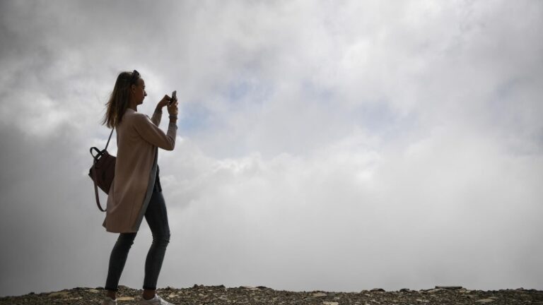 Путин поручил увеличить долю туризма в ВВП до пяти процентов