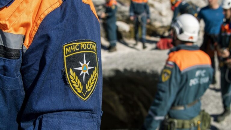 В Крыму спасли трех заблудившихся туристов