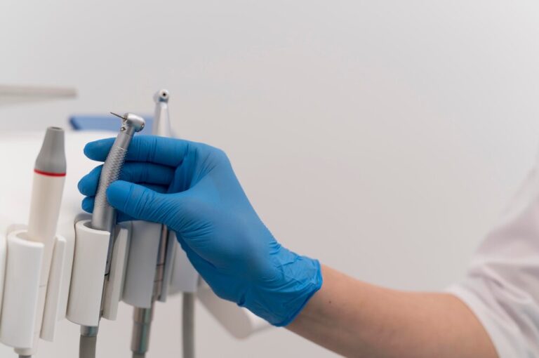 Как выбрать стоматологическую клинику: 7 ключевых факторов для вашего здоровья